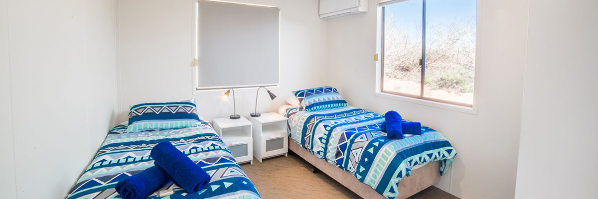 Mackerel-Islands-accommodation-beachfront-cabin-bedroom-6-slider